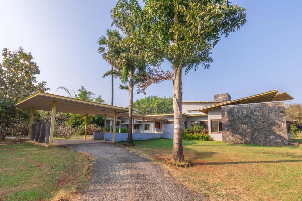 Jay House By Stayvista - Leisure Oasis With Pool, Snooker, Table Tennis & Foosball Fun Alibag Exterior photo